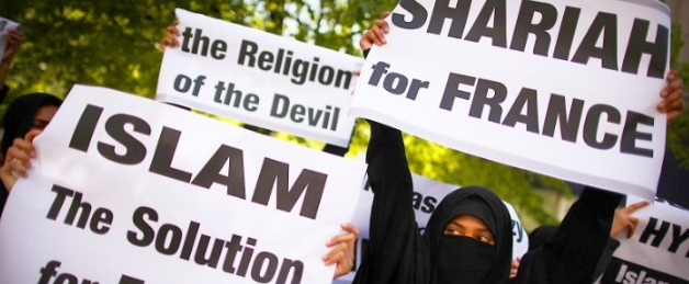 Un estudio sobre Islam que conmocionó a los franceses: El 50% de los musulmanes franceses “moderados” rechaza la cultura y tradiciones francesas