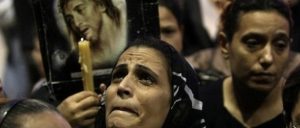 “Sigue habiendo más de 1.000 iglesias (de las 6.000 presentes en Egipto) que son constante blanco de los ataques de extremistas islámicos”, afirma el P. Samir