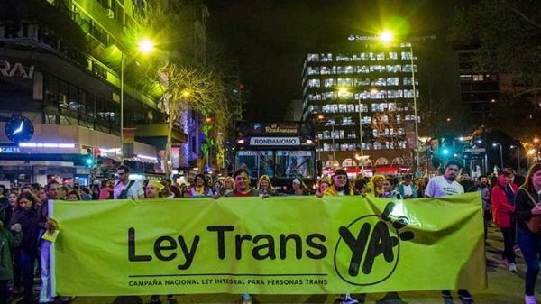 Uruguay Ley trans