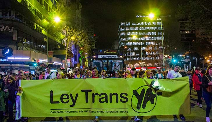 Uruguay Ley trans