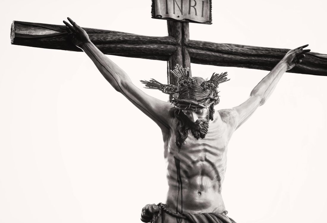 Semana Santa de Málaga 2025 incidente Cristo de la Crucifixión