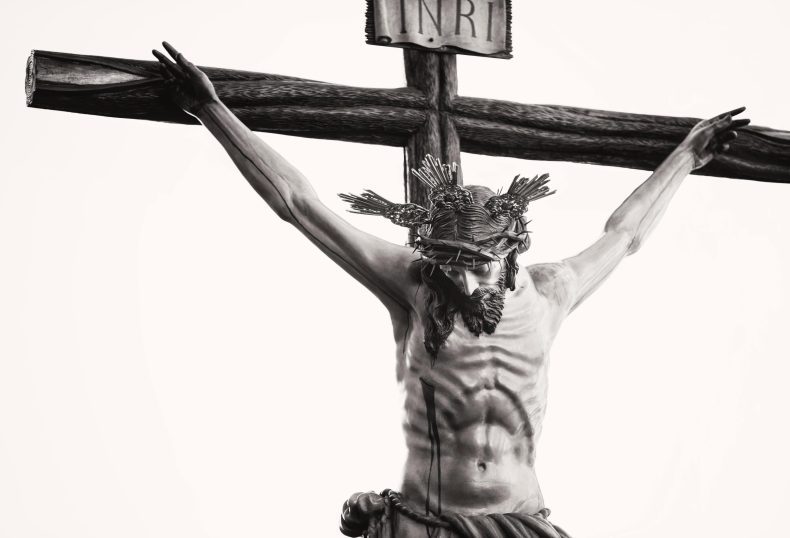 Semana Santa de Málaga 2025 incidente Cristo de la Crucifixión