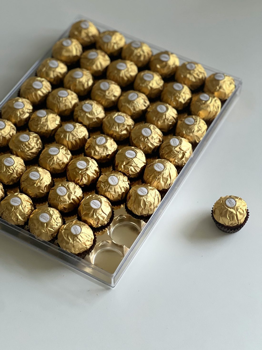 virgen de Lourdes ferrero