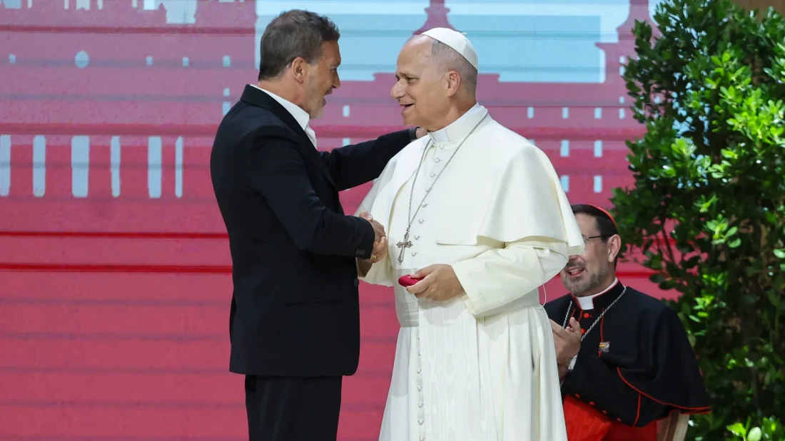 Antonio Banderas Papa León XIV Arte y fe
