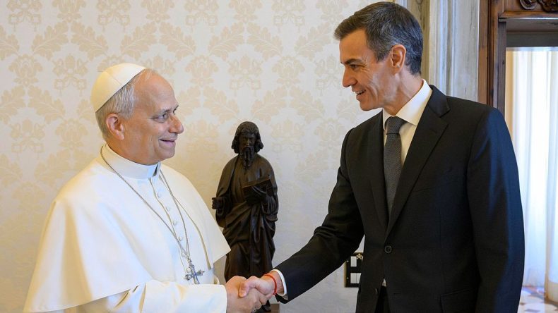 pedro sanchez león xiv españa