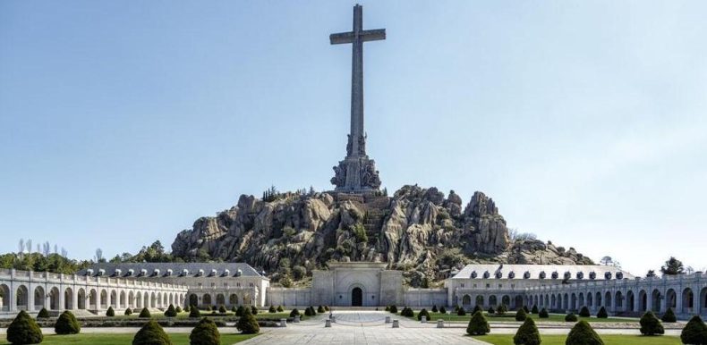 salvemos el valle de los caídos