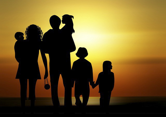 Familia maternidad baluartes contra el poder