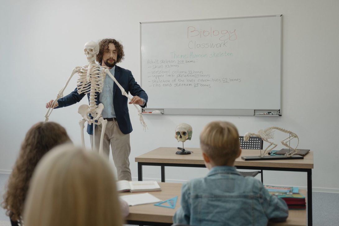 educación inteligencia artificial retos
